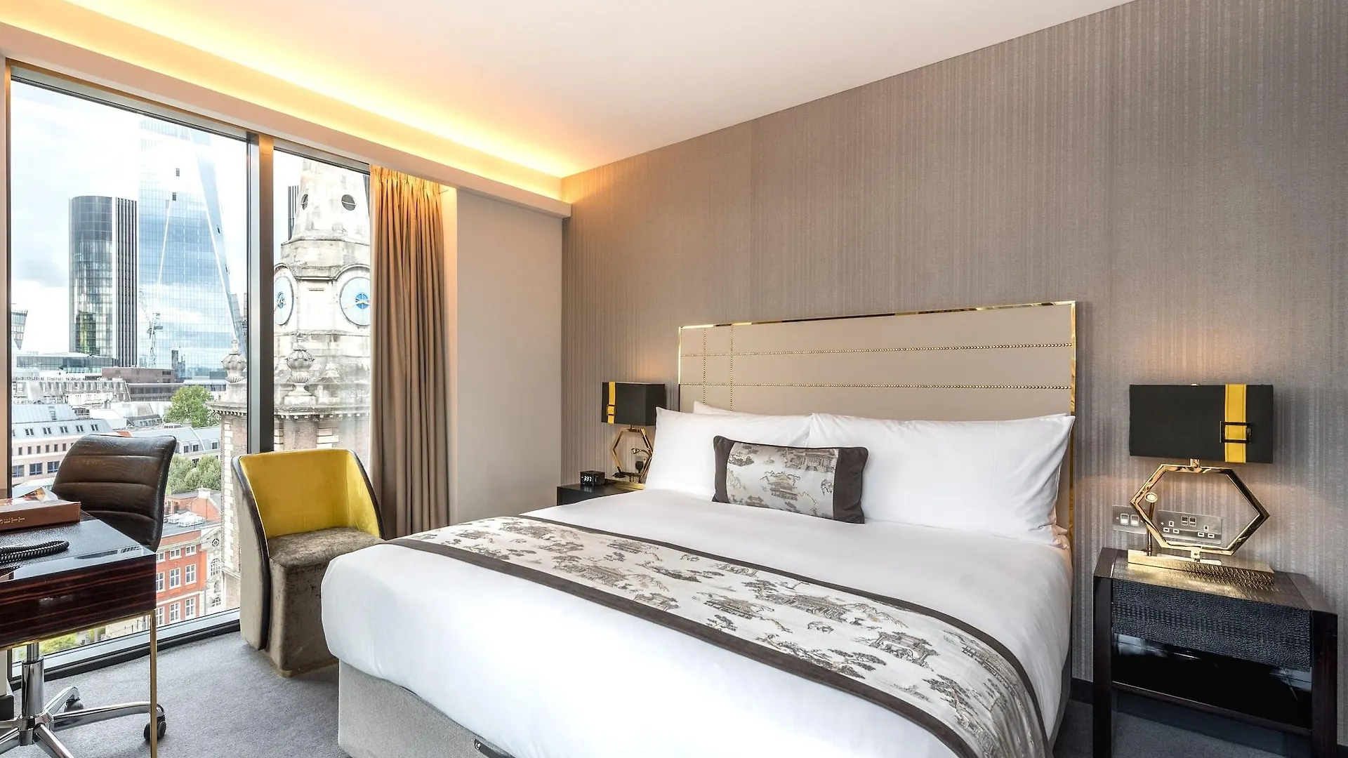 Hotel Saint لندن 4*,